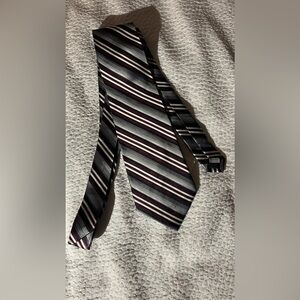 Men’s Van Heusen Neck tie 100% silk brand new with tags